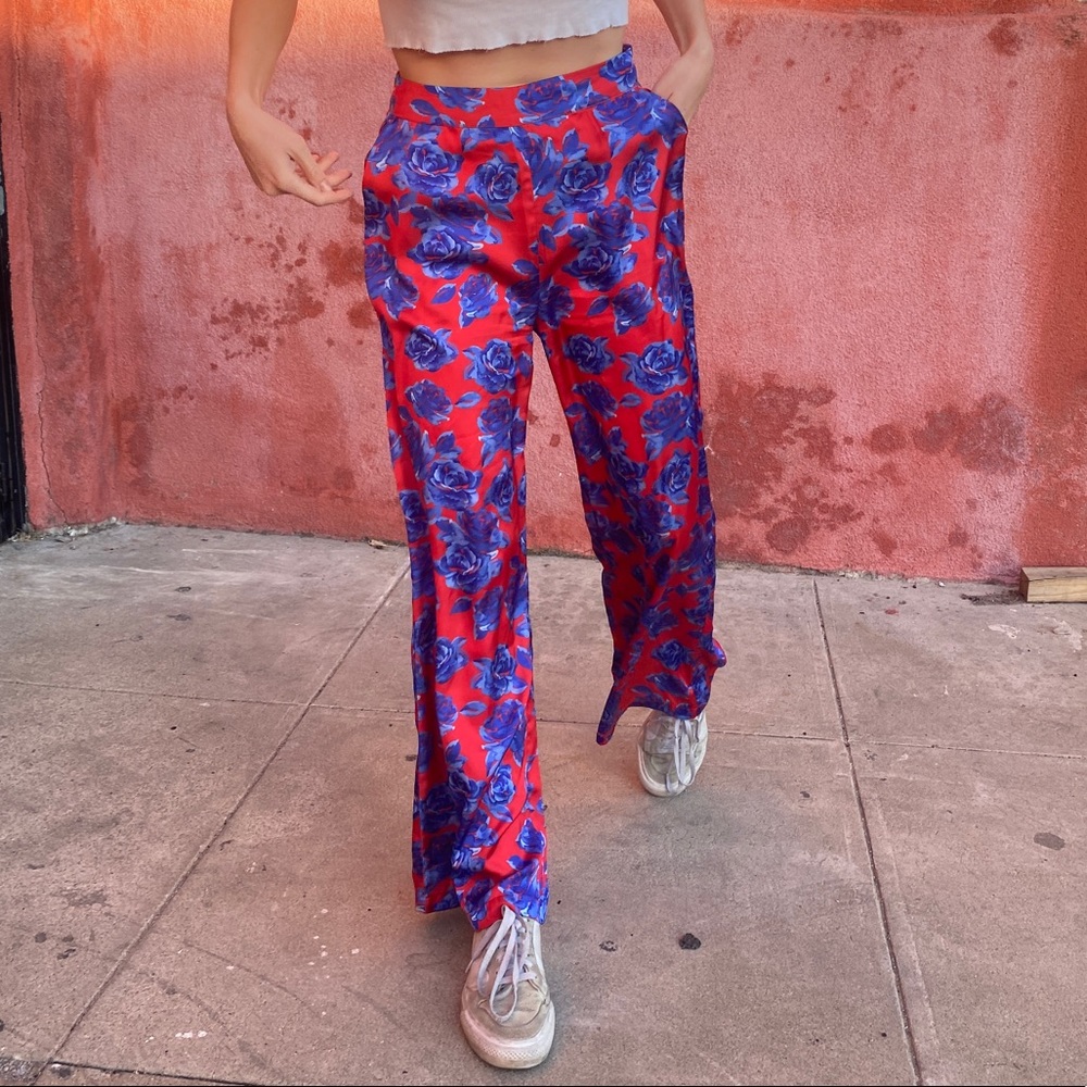 SATIN WIDE LEG ROSE PANTS - Picture 3 of 9
